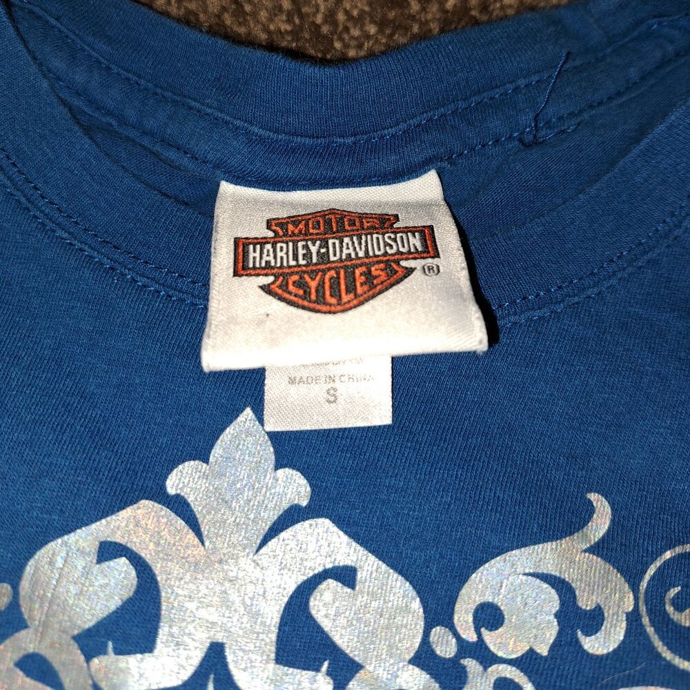 Harley Davidson Short Sleeve Metallic Iridescent Scroll Print Tee - Picture 5 of 8
